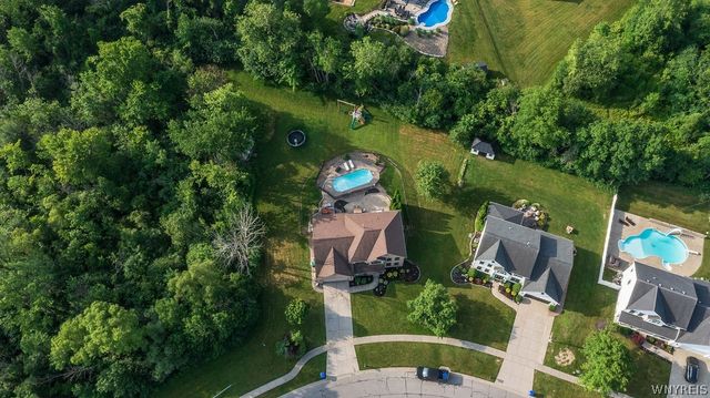 3366 Brookfield Lane, Hamburg, NY 14075