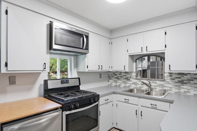 88 Turtle Court, Ridgeville, SC 29472