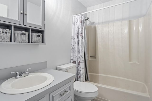 88 Turtle Court, Ridgeville, SC 29472