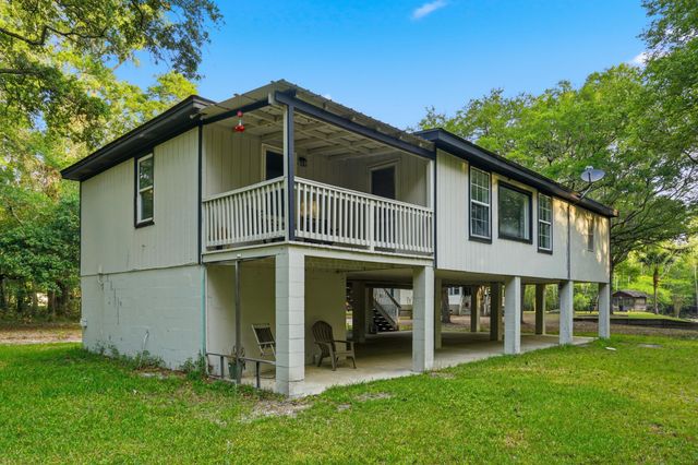 88 Turtle Court, Ridgeville, SC 29472