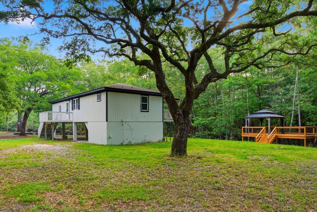 88 Turtle Court, Ridgeville, SC 29472