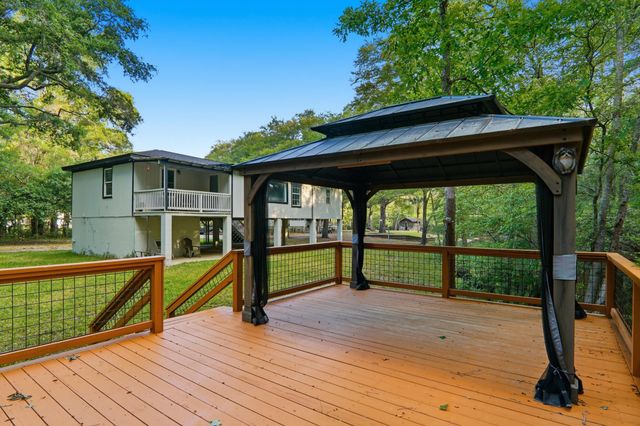 88 Turtle Court, Ridgeville, SC 29472