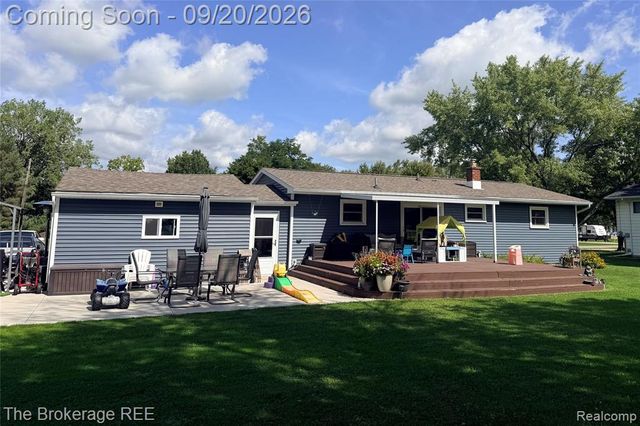 4298 Cardinal Drive, Grand Blanc, MI 48439