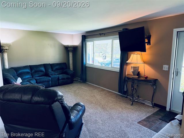 4298 Cardinal Drive, Grand Blanc, MI 48439