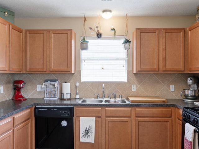 15811 Sarasam Creek Court, Cypress, TX 77429