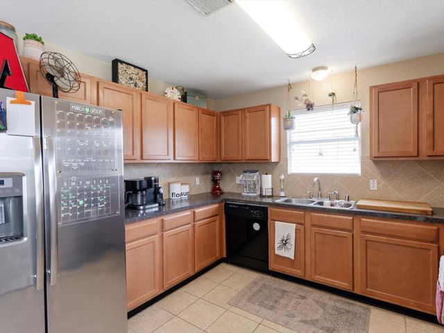 15811 Sarasam Creek Court, Cypress, TX 77429