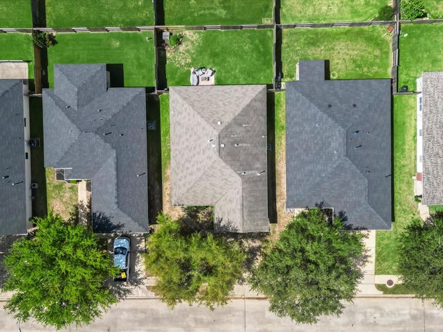 15811 Sarasam Creek Court, Cypress, TX 77429