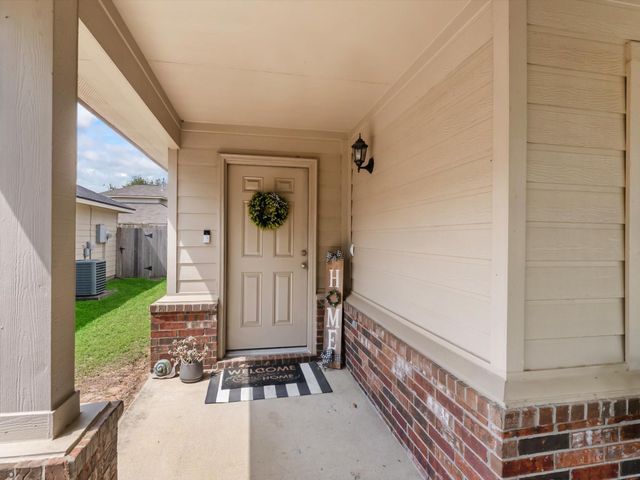 15811 Sarasam Creek Court, Cypress, TX 77429