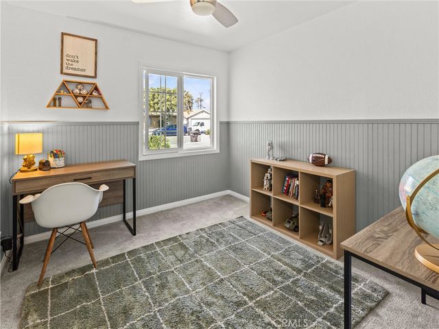 17102 Kampen Lane, Huntington Beach, CA 92647