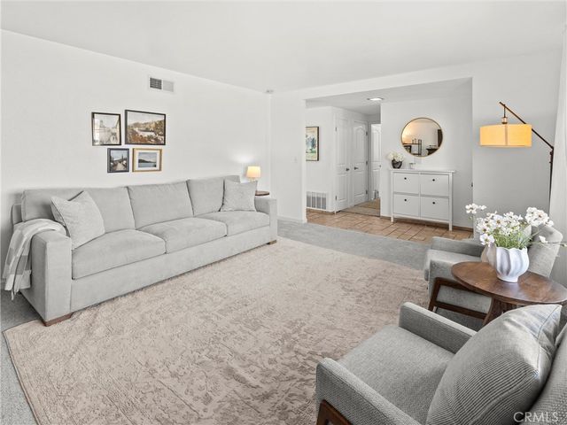 17102 Kampen Lane, Huntington Beach, CA 92647