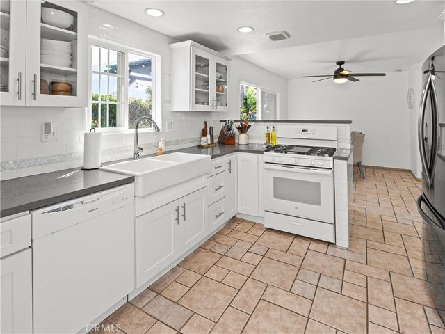 17102 Kampen Lane, Huntington Beach, CA 92647