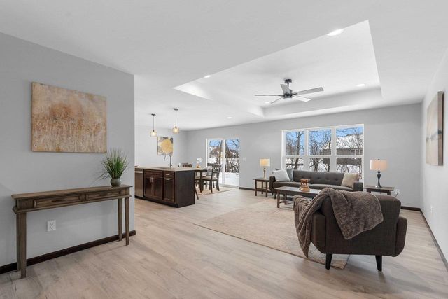 1825 SOUTHLAND LANE, New London, WI 54961