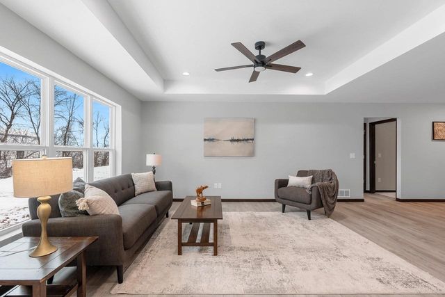 1825 SOUTHLAND LANE, New London, WI 54961