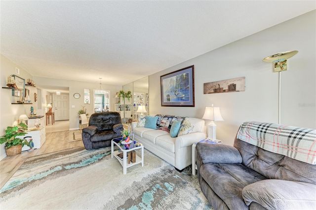 625 30TH AVENUE W G203, Bradenton, FL 34205