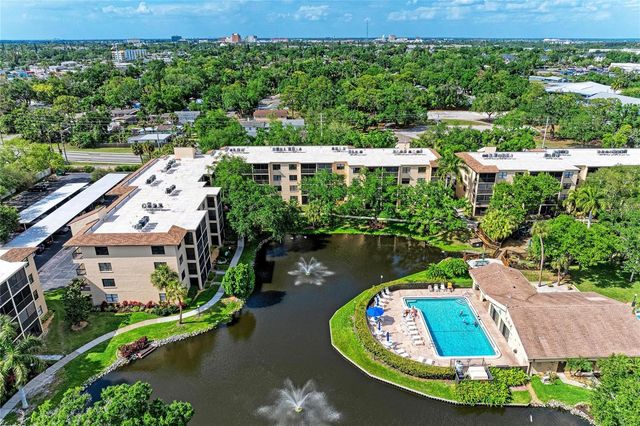 625 30TH AVENUE W G203, Bradenton, FL 34205