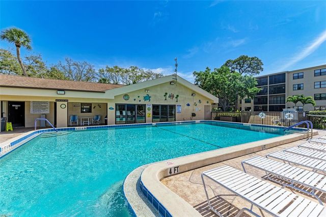 625 30TH AVENUE W G203, Bradenton, FL 34205