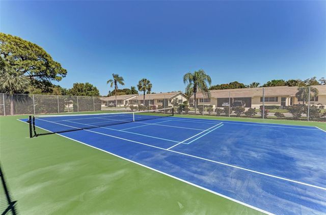 625 30TH AVENUE W G203, Bradenton, FL 34205