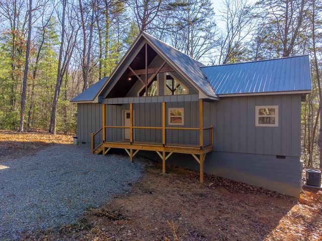 397 Kennelly Loop, Murphy, NC 28906
