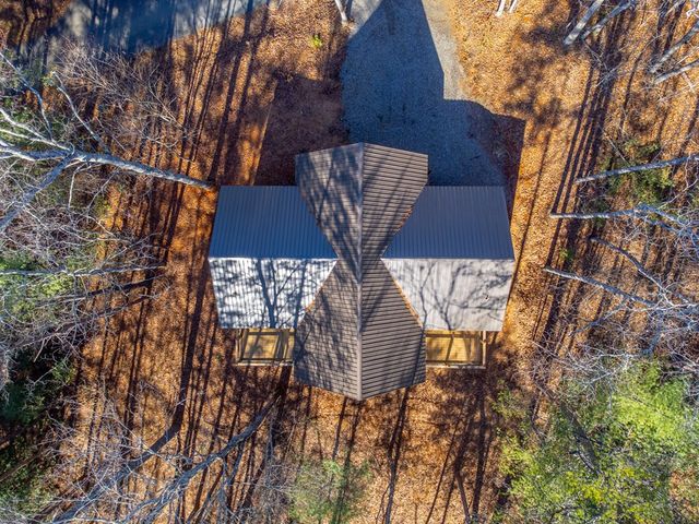 397 Kennelly Loop, Murphy, NC 28906