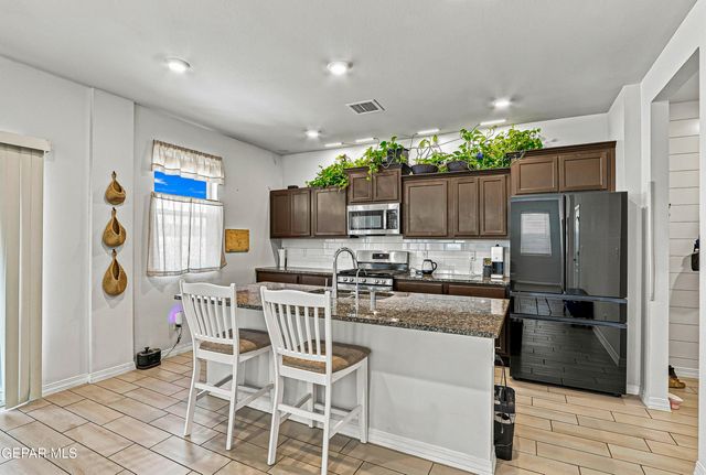 10620 HIDDEN ARCH Place, El Paso, TX 79924