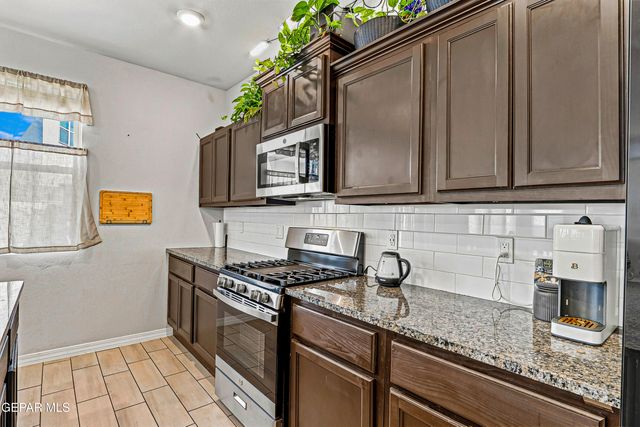 10620 HIDDEN ARCH Place, El Paso, TX 79924