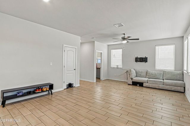 10620 HIDDEN ARCH Place, El Paso, TX 79924