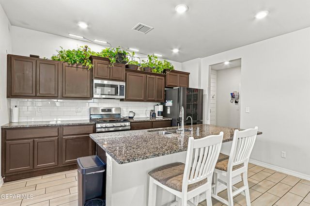 10620 HIDDEN ARCH Place, El Paso, TX 79924
