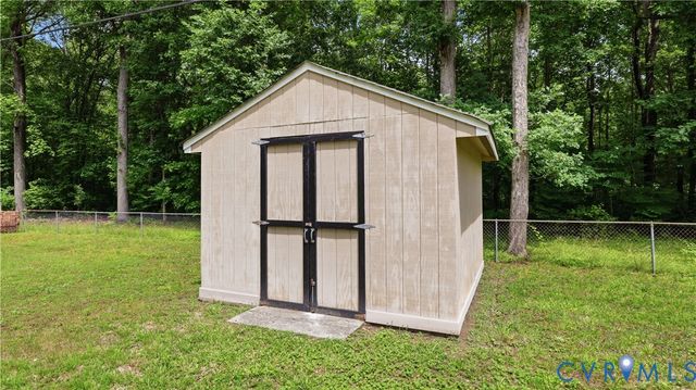 2915 Lakeside Dr, Prince George, VA 23875