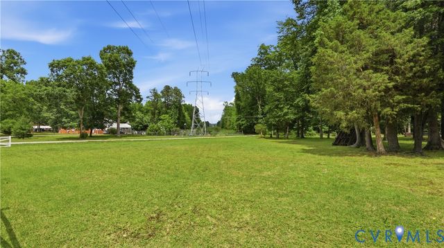 2915 Lakeside Dr, Prince George, VA 23875