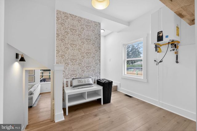 210 RIDGE AVE, Blackwood, NJ 08012