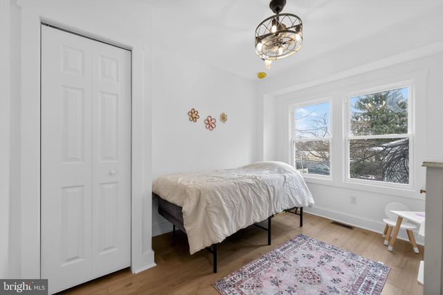 210 RIDGE AVE, Blackwood, NJ 08012