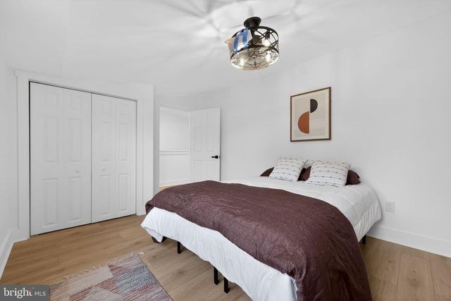 210 RIDGE AVE, Blackwood, NJ 08012