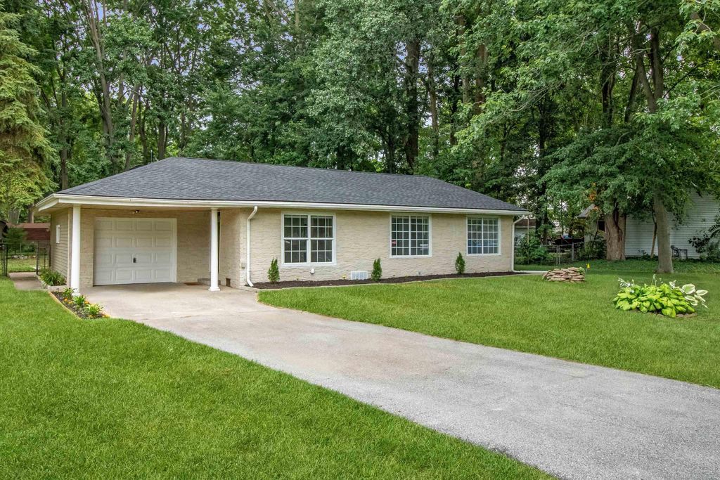 3310 Blue Water Drive, Burtchville Twp, MI 48059