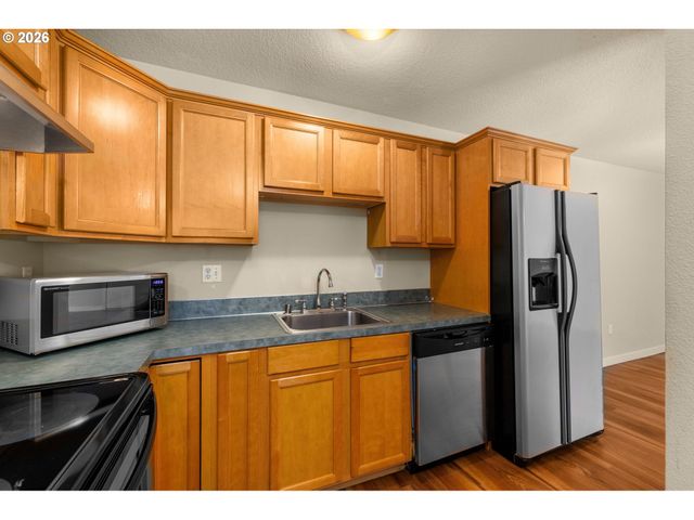 13320 Sw ALLEN Blvd 206, Beaverton, OR 97005