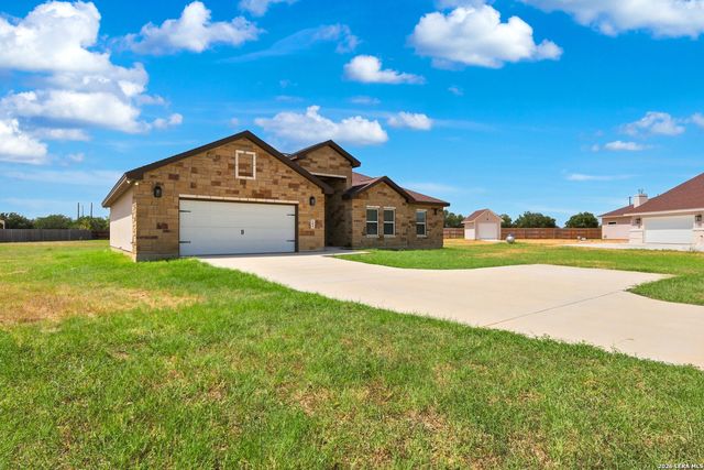 100 W SHORT MEADOW DR, Lytle, TX 78052