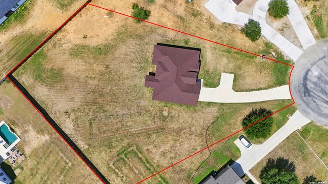 100 W SHORT MEADOW DR, Lytle, TX 78052