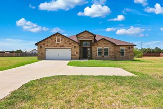 100 W SHORT MEADOW DR, Lytle, TX 78052