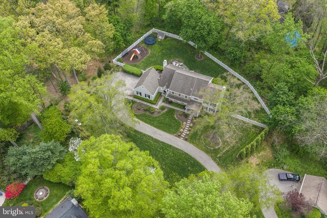 725 S ROBERTS RD, Bryn Mawr, PA 19010