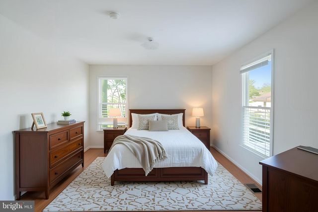 8729 36TH AVE, College Park, MD 20740