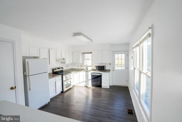 8729 36TH AVE, College Park, MD 20740