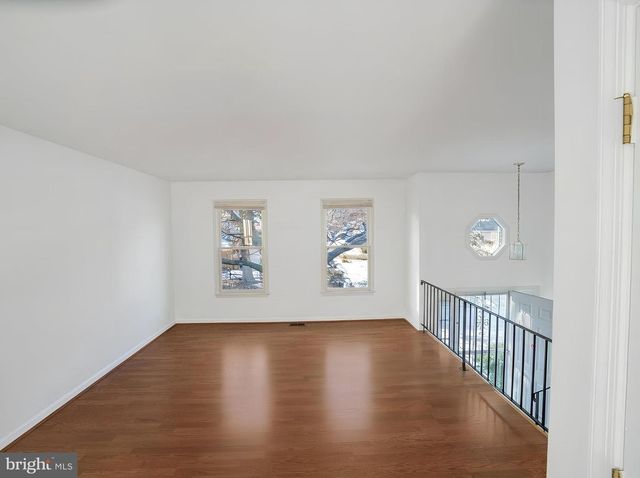 8729 36TH AVE, College Park, MD 20740