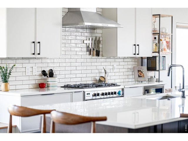 1001 Boxelder Cir, Longmont, CO 80503