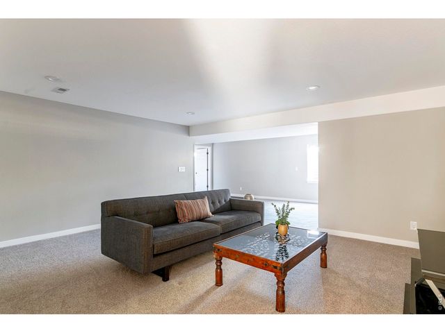 1001 Boxelder Cir, Longmont, CO 80503