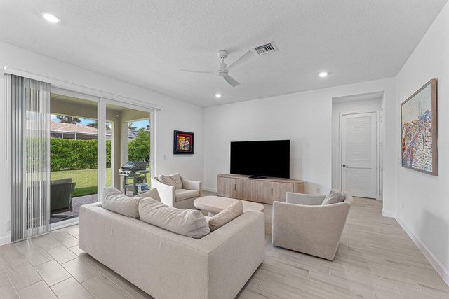 9298 Pearch Lane, Boynton Beach, FL 33437