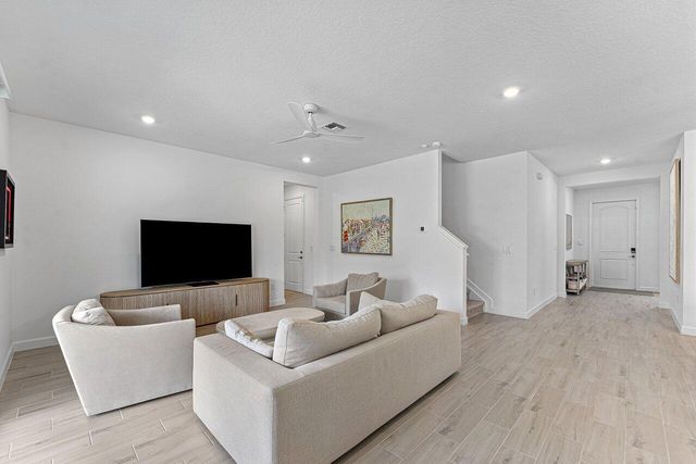9298 Pearch Lane, Boynton Beach, FL 33437