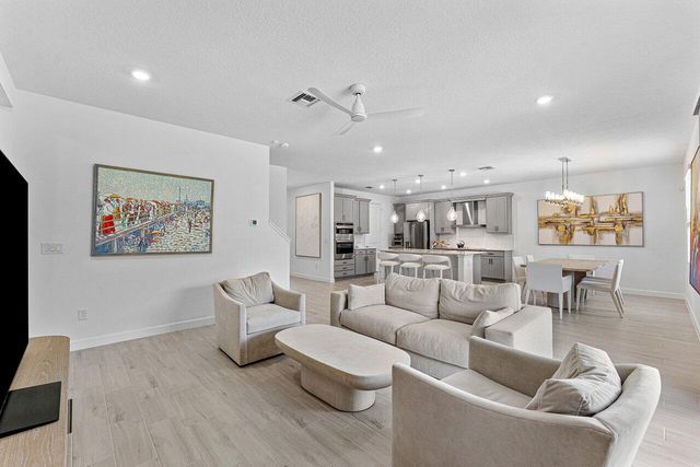 9298 Pearch Lane, Boynton Beach, FL 33437