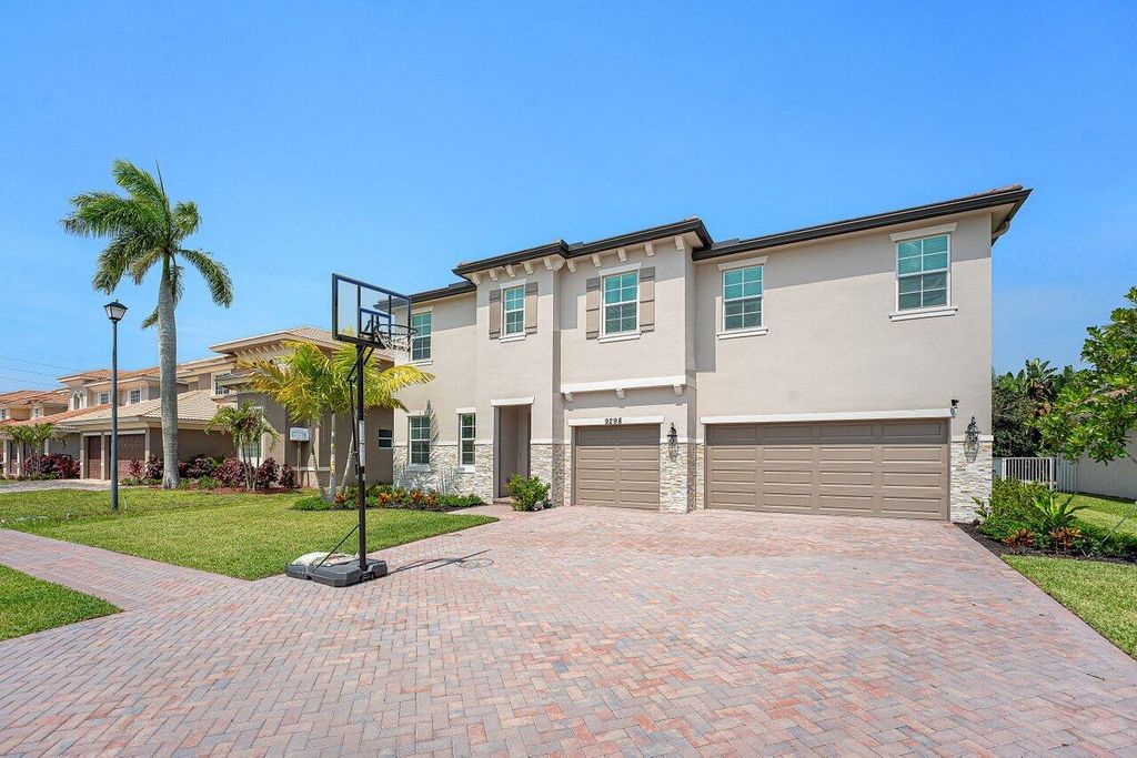 9298 Pearch Lane, Boynton Beach, FL 33437