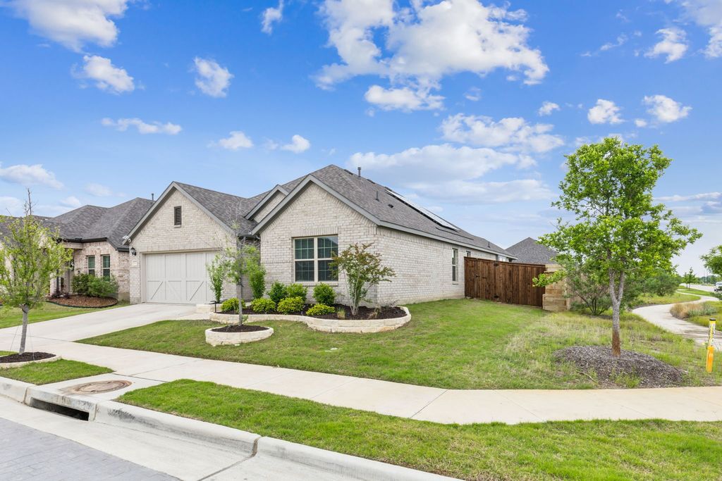 1424 Bellaire Street, Celina, TX 75009