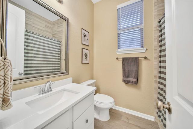 120 Buckeye Drive, Montgomery, TX 77316