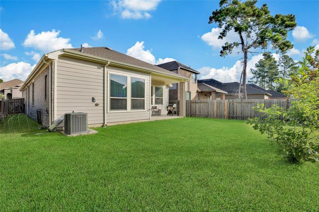 120 Buckeye Drive, Montgomery, TX 77316